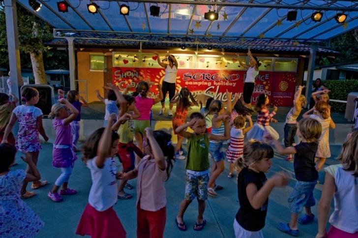 Sereno Camping Holiday Moniga del Garda Bagian luar foto