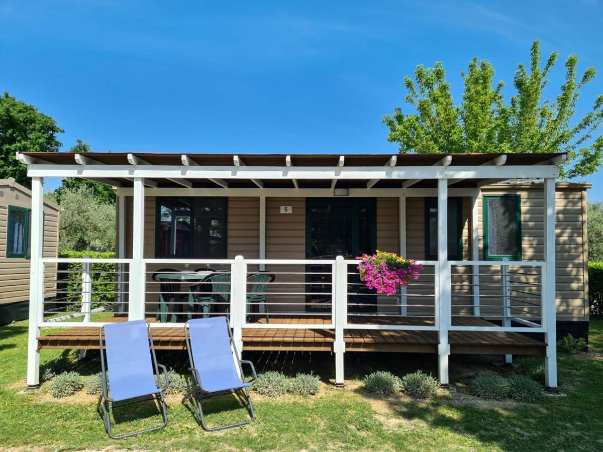 Sereno Camping Holiday Moniga del Garda Bagian luar foto