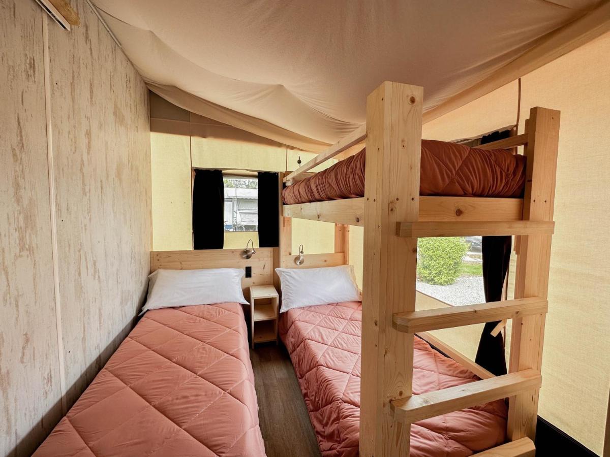 Sereno Camping Holiday Moniga del Garda Bagian luar foto