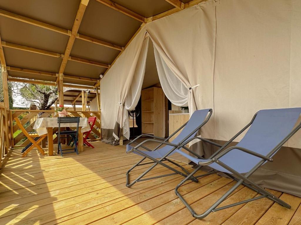 Sereno Camping Holiday Moniga del Garda Bagian luar foto