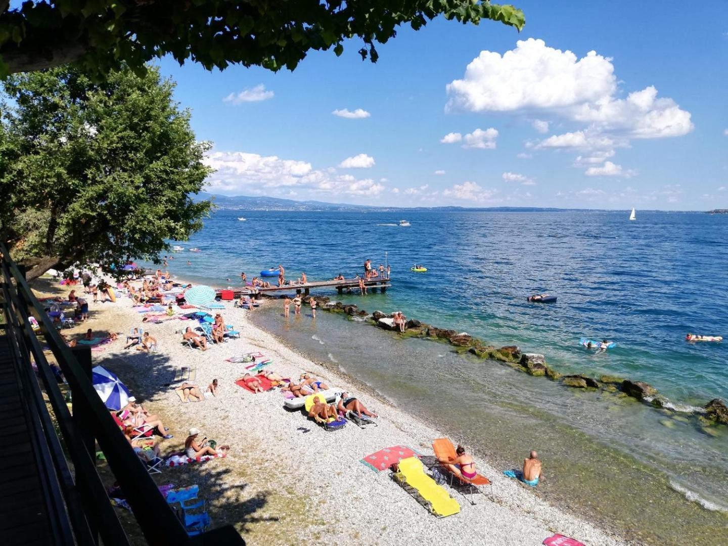 Sereno Camping Holiday Moniga del Garda Bagian luar foto