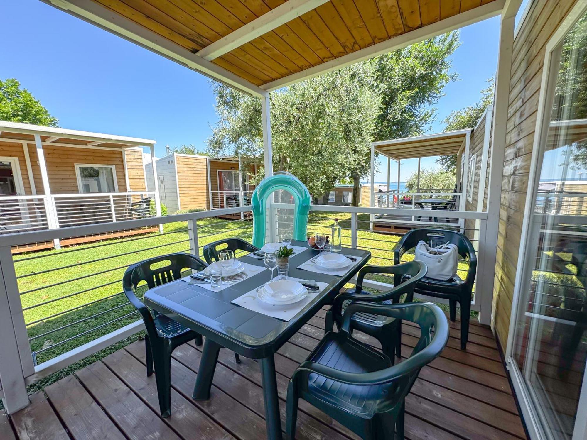 Sereno Camping Holiday Moniga del Garda Bagian luar foto