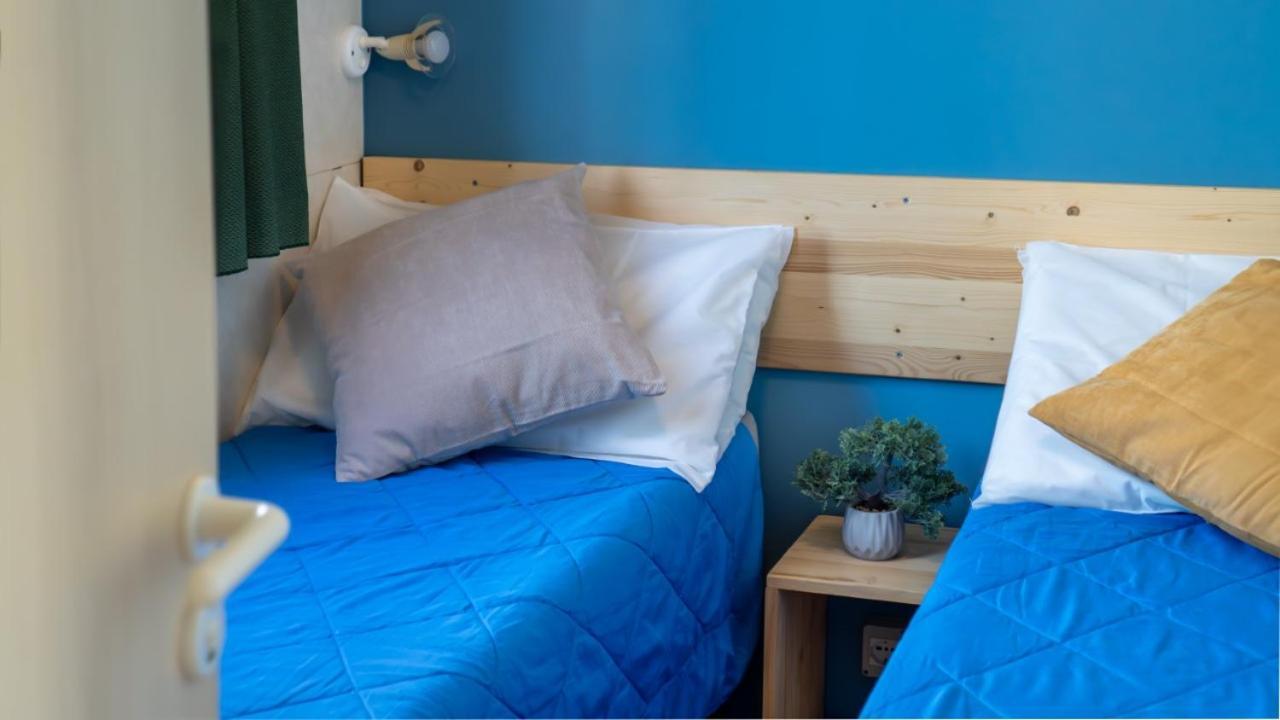 Sereno Camping Holiday Moniga del Garda Bagian luar foto