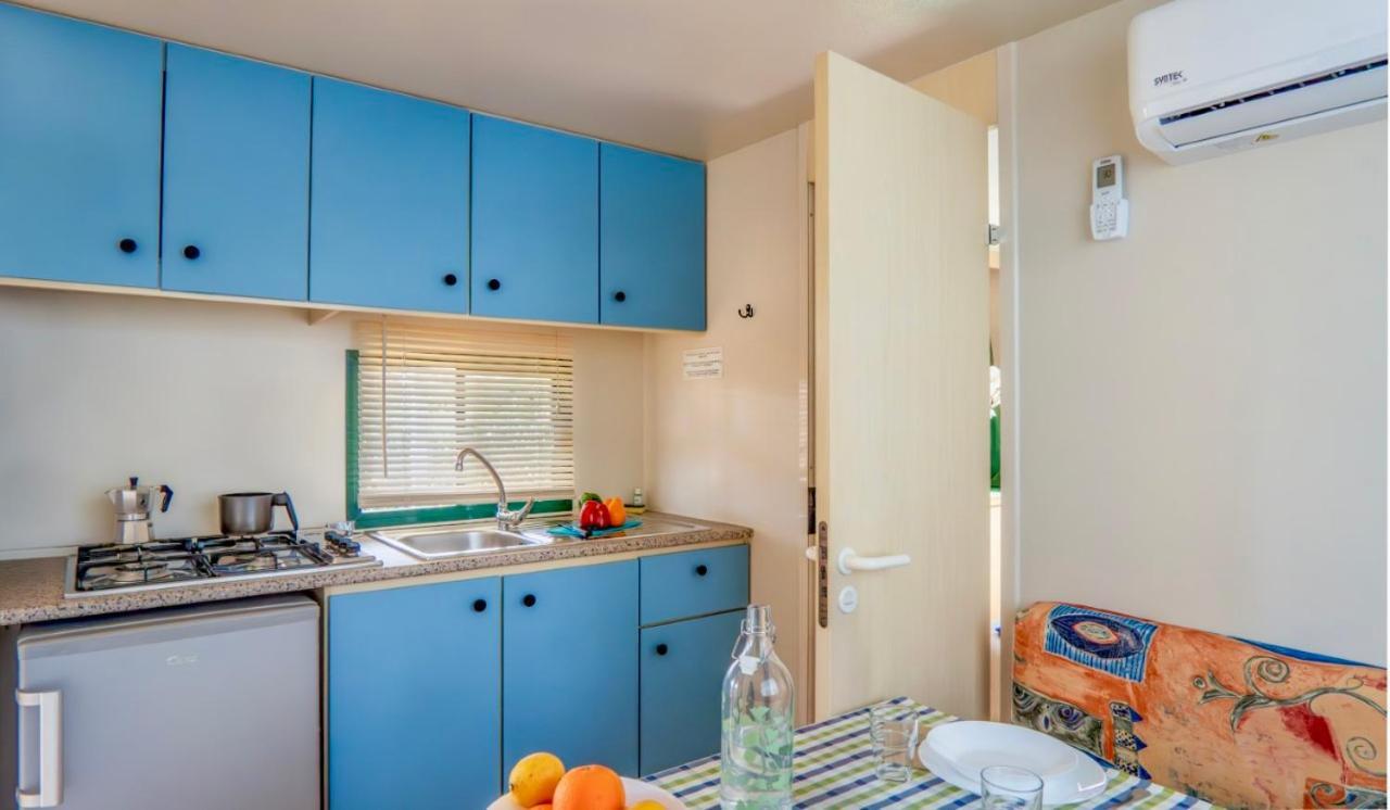 Sereno Camping Holiday Moniga del Garda Bagian luar foto