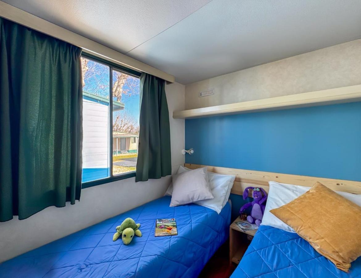 Sereno Camping Holiday Moniga del Garda Bagian luar foto