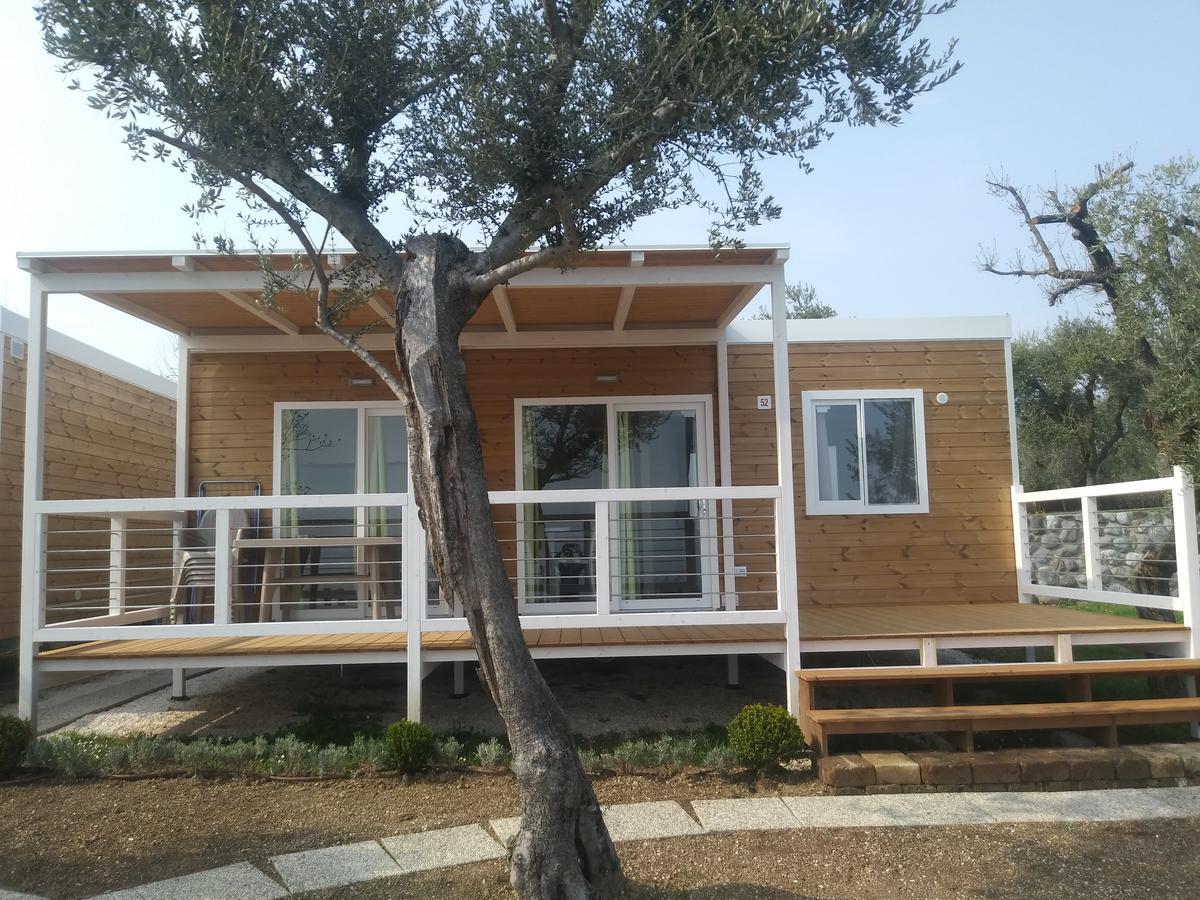 Sereno Camping Holiday Moniga del Garda Bagian luar foto